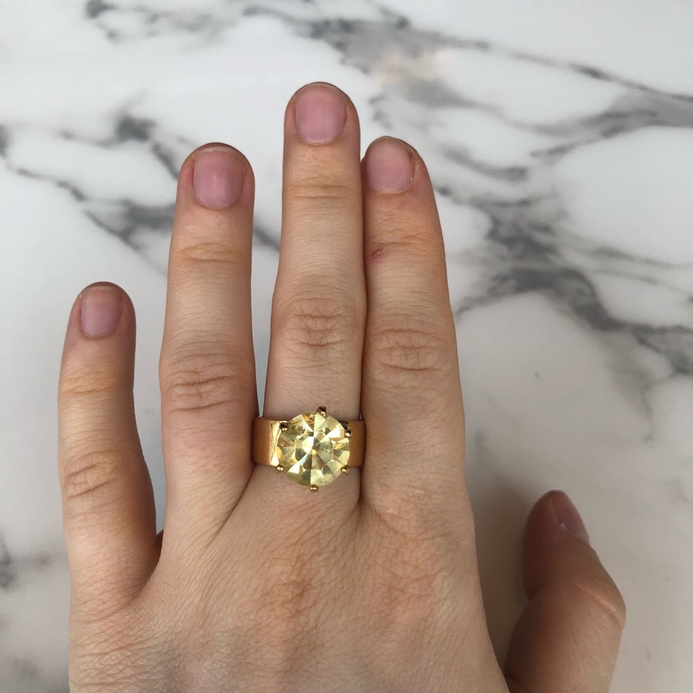 Yellow Stone Ring - Picture 3 of 4